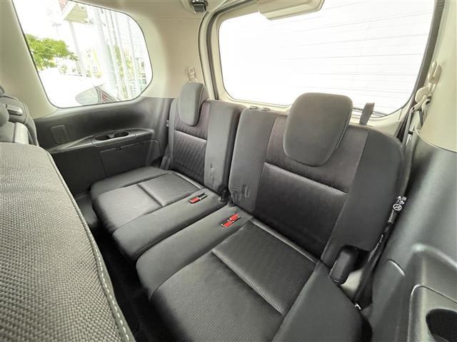 セレナ ハイウェイスターＧ　純正９型ナビ　ＣＤ　ＤＶＤ　ＢＤ　ＳＤ　ＵＳＢ　ＢＴ　フルセグＴＶ　両側パワースライドドア　アラウンドビューモニター　ビルトインＥＴＣ　横滑り防止装置　エマブレ　アイドリングストップ　純正フロアマット（29枚目）