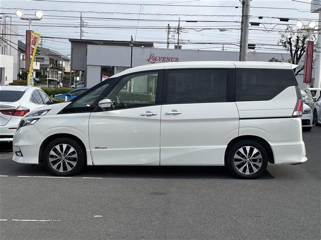 セレナ ハイウェイスターＧ　純正９型ナビ　ＣＤ　ＤＶＤ　ＢＤ　ＳＤ　ＵＳＢ　ＢＴ　フルセグＴＶ　両側パワースライドドア　アラウンドビューモニター　ビルトインＥＴＣ　横滑り防止装置　エマブレ　アイドリングストップ　純正フロアマット（36枚目）