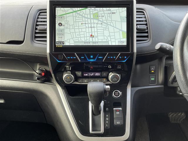 セレナ ハイウェイスター　ＶセレクションＩＩ　カロッツェリア１０型ナビ　ＣＤ　ＤＶＤ　ＢＤ　ＳＤ　ＵＳＢ　ＢＴ　フルセグＴＶ　両側パワースライドドア　アラウンドビューモニター　デジタルインナーミラー　プロパイロット　クルーズコントロール　スペアキ（7枚目）