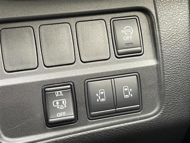 セレナ ハイウェイスター　ＶセレクションＩＩ　カロッツェリア１０型ナビ　ＣＤ　ＤＶＤ　ＢＤ　ＳＤ　ＵＳＢ　ＢＴ　フルセグＴＶ　両側パワースライドドア　アラウンドビューモニター　デジタルインナーミラー　プロパイロット　クルーズコントロール　スペアキ（10枚目）