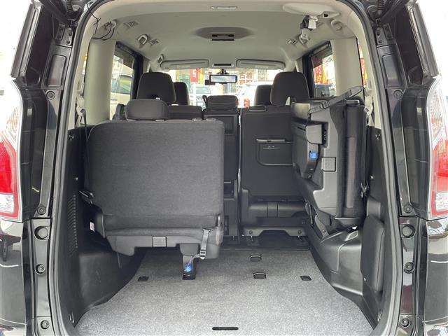 セレナ ハイウェイスター　ＶセレクションＩＩ　カロッツェリア１０型ナビ　ＣＤ　ＤＶＤ　ＢＤ　ＳＤ　ＵＳＢ　ＢＴ　フルセグＴＶ　両側パワースライドドア　アラウンドビューモニター　デジタルインナーミラー　プロパイロット　クルーズコントロール　スペアキ（31枚目）