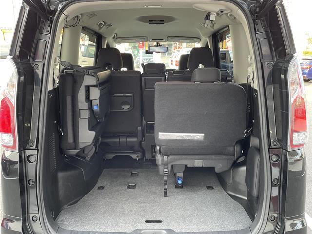 セレナ ハイウェイスター　ＶセレクションＩＩ　カロッツェリア１０型ナビ　ＣＤ　ＤＶＤ　ＢＤ　ＳＤ　ＵＳＢ　ＢＴ　フルセグＴＶ　両側パワースライドドア　アラウンドビューモニター　デジタルインナーミラー　プロパイロット　クルーズコントロール　スペアキ（32枚目）