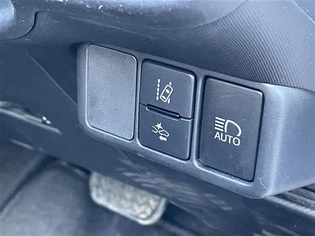 アクア Ｓスタイルブラック　ワンオーナー　純正ナビ　ＣＤ　ＤＶＤ　ＳＤ　Ｂｌｕｅｔｏｏｔｈ　フルセグ　バックカメラ　ビルトインＥＴＣ　ドライブレコーダー　ステアリングリモコン　横滑り防止装置　衝突軽減ブレーキ　レーンアシスト（12枚目）