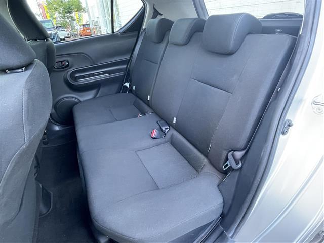 アクア Ｓスタイルブラック　ワンオーナー　純正ナビ　ＣＤ　ＤＶＤ　ＳＤ　Ｂｌｕｅｔｏｏｔｈ　フルセグ　バックカメラ　ビルトインＥＴＣ　ドライブレコーダー　ステアリングリモコン　横滑り防止装置　衝突軽減ブレーキ　レーンアシスト（20枚目）