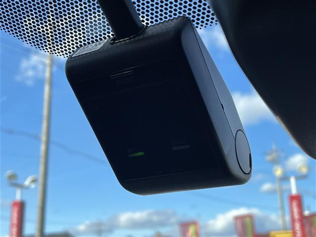 アクア Ｓスタイルブラック　ワンオーナー　純正ナビ　ＣＤ　ＤＶＤ　ＳＤ　Ｂｌｕｅｔｏｏｔｈ　フルセグ　バックカメラ　ビルトインＥＴＣ　ドライブレコーダー　ステアリングリモコン　横滑り防止装置　衝突軽減ブレーキ　レーンアシスト（27枚目）