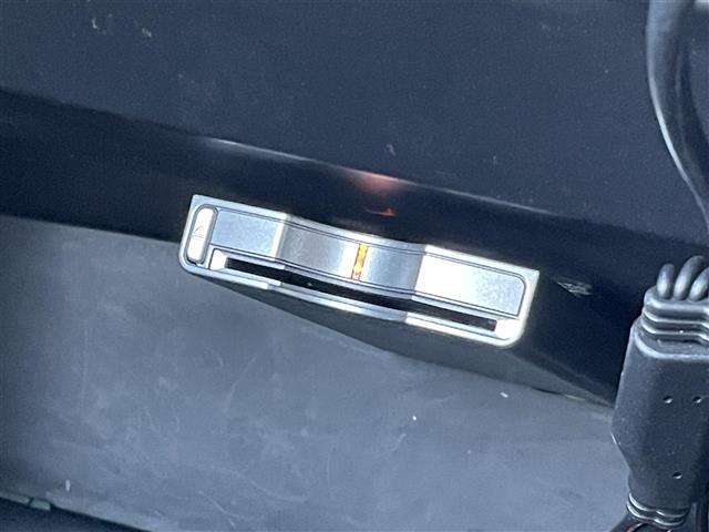 Ｎ－ＢＯＸカスタム Ｇ・ターボパッケージ　ターボ　純正メモリナビ　ＣＤ　ＤＶＤ　ＢＴ　フルセグ　両側パワースライドドア　バックカメラ　ＥＴＣ　クルーズコントロール　パドルシフト　無限グリル　純正アルミホイール　プッシュスタート　スマートキー（11枚目）