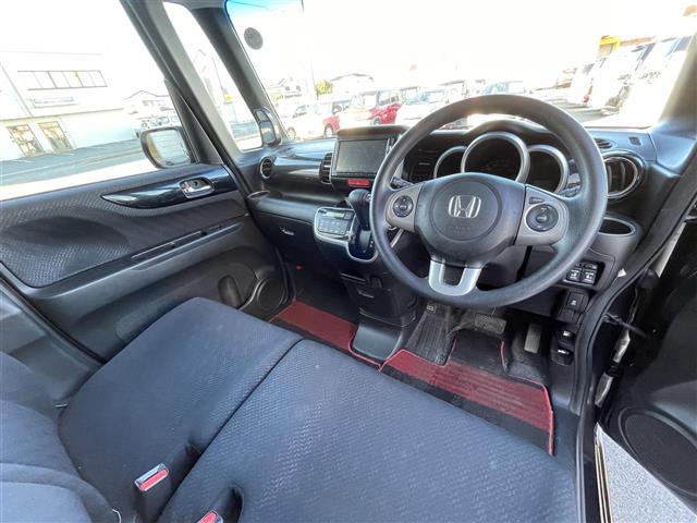 Ｎ－ＢＯＸカスタム Ｇ・ターボパッケージ　ターボ　純正メモリナビ　ＣＤ　ＤＶＤ　ＢＴ　フルセグ　両側パワースライドドア　バックカメラ　ＥＴＣ　クルーズコントロール　パドルシフト　無限グリル　純正アルミホイール　プッシュスタート　スマートキー（20枚目）