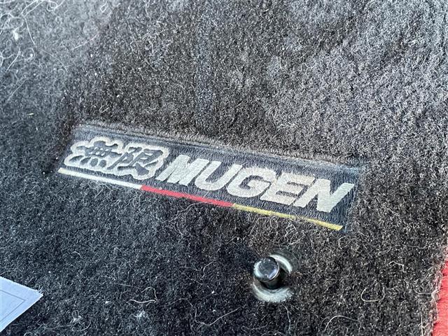 Ｎ－ＢＯＸカスタム Ｇ・ターボパッケージ　ターボ　純正メモリナビ　ＣＤ　ＤＶＤ　ＢＴ　フルセグ　両側パワースライドドア　バックカメラ　ＥＴＣ　クルーズコントロール　パドルシフト　無限グリル　純正アルミホイール　プッシュスタート　スマートキー（33枚目）