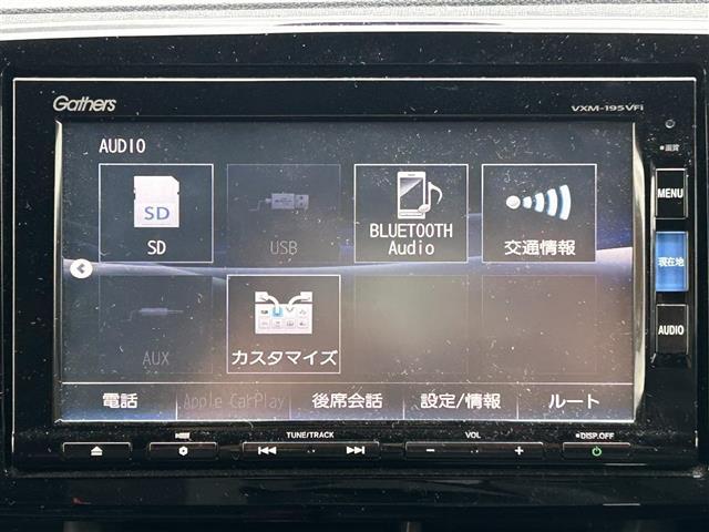 Ｎ－ＯＮＥ プレミアム　ワンオーナー　衝突軽減ブレーキ　革巻きステアリング　クルーズコントロール　アイドリングストップ　ＥＴＣ　ハーフレザーシート　ステアリングスイッチ　純正ナビ　ＢＴ　バックカメラ　ＨＩＤヘッドライト（6枚目）