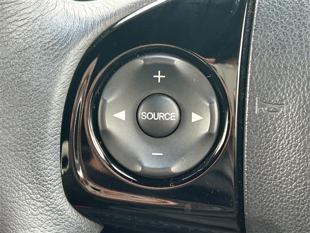 Ｎ－ＯＮＥ プレミアム　ワンオーナー　衝突軽減ブレーキ　革巻きステアリング　クルーズコントロール　アイドリングストップ　ＥＴＣ　ハーフレザーシート　ステアリングスイッチ　純正ナビ　ＢＴ　バックカメラ　ＨＩＤヘッドライト（14枚目）