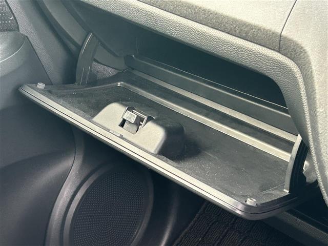 Ｎ－ＯＮＥ プレミアム　ワンオーナー　衝突軽減ブレーキ　革巻きステアリング　クルーズコントロール　アイドリングストップ　ＥＴＣ　ハーフレザーシート　ステアリングスイッチ　純正ナビ　ＢＴ　バックカメラ　ＨＩＤヘッドライト（20枚目）