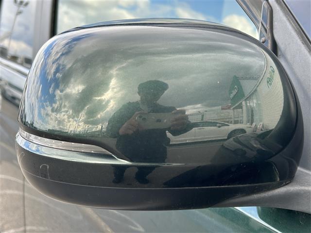 Ｎ－ＯＮＥ プレミアム　ワンオーナー　衝突軽減ブレーキ　革巻きステアリング　クルーズコントロール　アイドリングストップ　ＥＴＣ　ハーフレザーシート　ステアリングスイッチ　純正ナビ　ＢＴ　バックカメラ　ＨＩＤヘッドライト（40枚目）