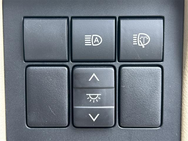 ランドクルーザープラド ＴＸ　Ｌパッケージ　ワンオーナー　衝突軽減　純正ナビ（ＡＭ／ＦＭ／ＢＴ／フルセグ）全方位カメラ　社外前後ドライブレコーダー　クルーズコントロール　ＢＳＭ　ＥＴＣ２．０　ベージュ革シート　シートヒーター　エアーシート（9枚目）