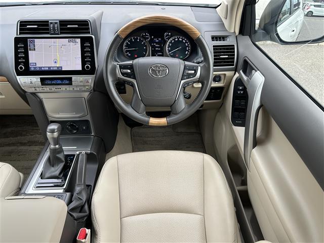 ランドクルーザープラド ＴＸ　Ｌパッケージ　ワンオーナー　衝突軽減　純正ナビ（ＡＭ／ＦＭ／ＢＴ／フルセグ）全方位カメラ　社外前後ドライブレコーダー　クルーズコントロール　ＢＳＭ　ＥＴＣ２．０　ベージュ革シート　シートヒーター　エアーシート（10枚目）