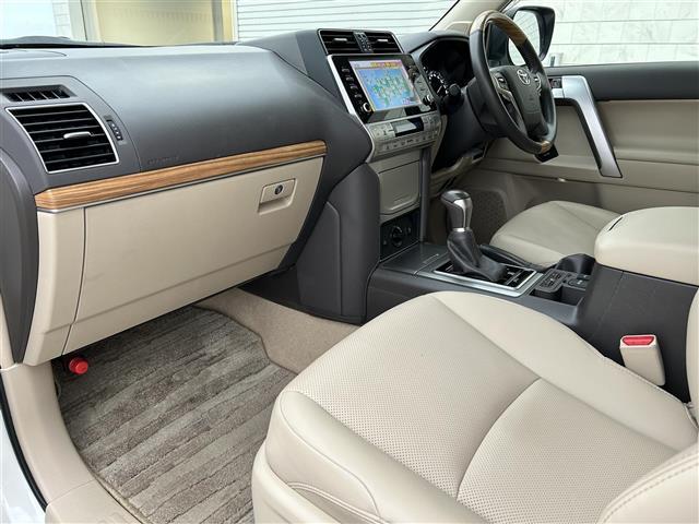 ランドクルーザープラド ＴＸ　Ｌパッケージ　ワンオーナー　衝突軽減　純正ナビ（ＡＭ／ＦＭ／ＢＴ／フルセグ）全方位カメラ　社外前後ドライブレコーダー　クルーズコントロール　ＢＳＭ　ＥＴＣ２．０　ベージュ革シート　シートヒーター　エアーシート（27枚目）