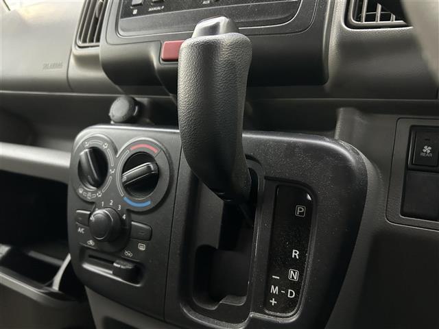 エブリイ ジョイン　ワンオーナー　衝突軽減　レーンキープアシスト　コーナーセンサー　両側スライドドア　オーディオ（ＡＭ／ＦＭ／ＣＤ／ＡＵＸ）ＭＴモード付きＡＴ　オートライト　ハロゲンヘッドライト　電格ミラー　リモコンキー（7枚目）