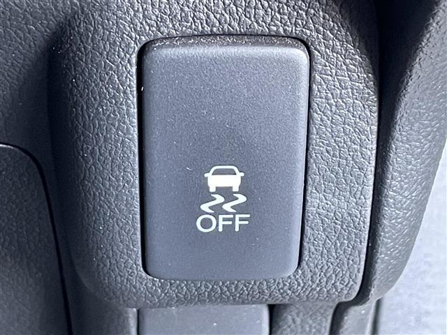Ｎ－ＢＯＸカスタム Ｇ　ＳＳパッケージ　カロツェリアナビ　フルセグ　両側パワースライドドア　ＥＣＯＮ　あんしんパッケージ　プラズマクラスター搭載ＡＡＣ　アレルクリーンシート　純正フロアマット　ドアバイザー　純正フルエアロ　プッシュスタート（5枚目）