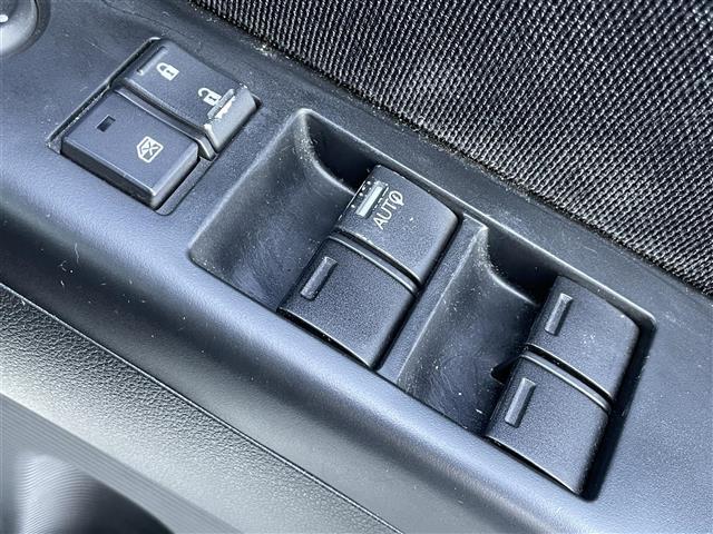 Ｎ－ＢＯＸカスタム Ｇ　ＳＳパッケージ　カロツェリアナビ　フルセグ　両側パワースライドドア　ＥＣＯＮ　あんしんパッケージ　プラズマクラスター搭載ＡＡＣ　アレルクリーンシート　純正フロアマット　ドアバイザー　純正フルエアロ　プッシュスタート（9枚目）