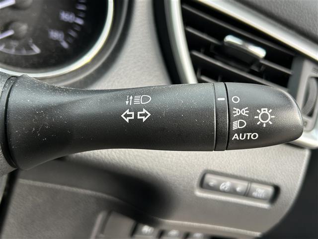 エクストレイル 20X HVエクストリーマXエマジェンシーブレーキP 衝突軽減ブレーキ 全方位カメラ 4WD シートヒーター(DN席) クルーズコントロール追従有 ドライブレコーダー(前方のみ)前後コーナーセンサー 純正ナビ(10枚目)