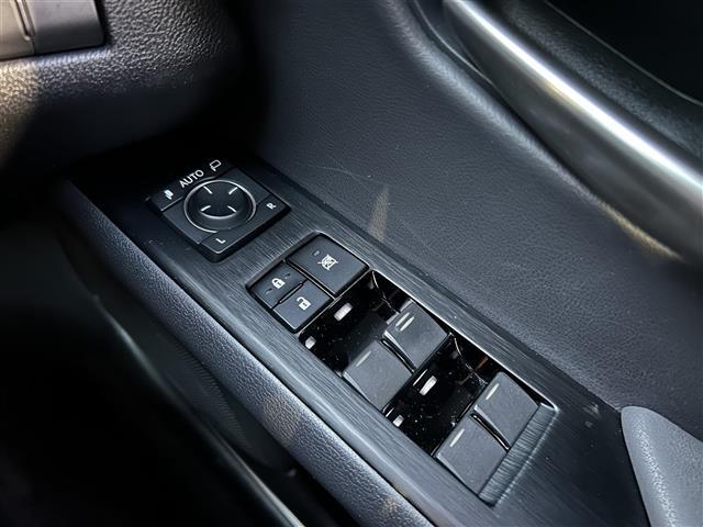 ＵＸ ＵＸ２５０ｈ　バージョンＬ　純正ナビ【フルセグＴＶ／ＦＭ・ＡＭ／ＢＴ】　プリクラッシュセーフティ　レーダークルーズコントロール　バックカメラ　衝突軽減　アイドリングストップ　ＤＮ席パワーシート　運転席ポジションメモリー（22枚目）