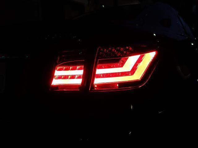 ＬＳ ＬＳ６００ｈＬ　サンルーフ　黒革　パワーシート　マークレビンソン　ＨＤＤ　地デジ　ＤＶＤ　リアエンタメ　フリップダウンモニター　バックカメラ　レーダークルーズ　プリクラッシュ（17枚目）