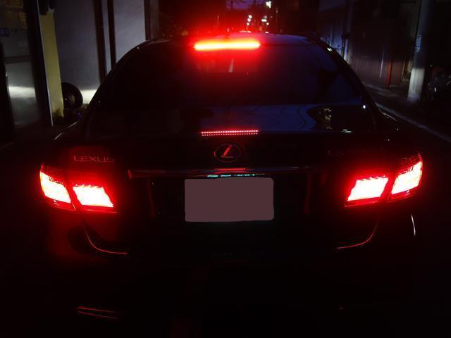 ＬＳ ＬＳ６００ｈＬ　サンルーフ　黒革　パワーシート　マークレビンソン　ＨＤＤ　地デジ　ＤＶＤ　リアエンタメ　フリップダウンモニター　バックカメラ　レーダークルーズ　プリクラッシュ（21枚目）