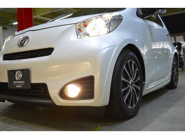 ｉＱ １３０Ｇ　当社買取車両・純正ナビ・地デジ・ＶＴＲ・ＵＳＢ入力・ミラー一体型ＥＴＣ・ステアリングリモコン・プッシュスタート・リヤスポイラー・リヤガーニッシュ・オーバーヘッドコンソール・オートリトラクタブルミラー（10枚目）