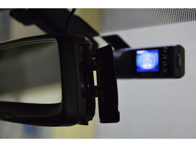 ｉＱ １３０Ｇ　当社買取車両・純正ナビ・地デジ・ＶＴＲ・ＵＳＢ入力・ミラー一体型ＥＴＣ・ステアリングリモコン・プッシュスタート・リヤスポイラー・リヤガーニッシュ・オーバーヘッドコンソール・オートリトラクタブルミラー（41枚目）