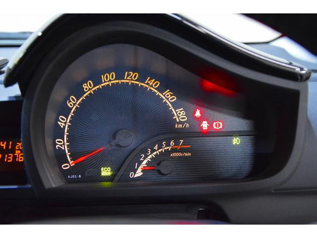 ｉＱ １３０Ｇ　当社買取車両・純正ナビ・地デジ・ＶＴＲ・ＵＳＢ入力・ミラー一体型ＥＴＣ・ステアリングリモコン・プッシュスタート・リヤスポイラー・リヤガーニッシュ・オーバーヘッドコンソール・オートリトラクタブルミラー（44枚目）
