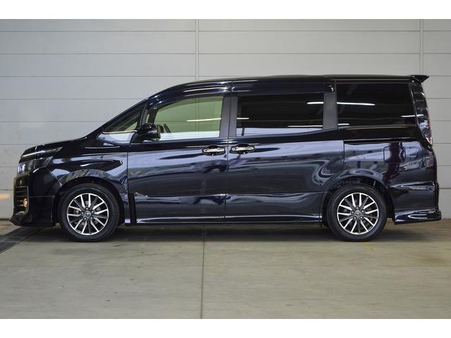 ヴォクシー ZS ワンオーナー・当社買取車両・純正ナビ・地デジTV・ビルトインETC・バックカメラ・モデリスタエアロ・アルパインリヤモニター・両側パワースライドドア・プッシュスタート・LEDヘッドライト・スペアタイヤ(5枚目)