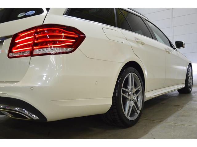 Ｅクラスステーションワゴン Ｅ４００　ステーションワゴン　アバンギャルド　当社買取車両・３３３ｐｓ３．５Ｌツインターボ・３６０°カメラ・ダイヤモンドホワイト・パノラミックルーフ・レーダーセーフティＰＫＧ・パークトロニック・キーレスゴー・前後シートヒーター・パワーバックドア（12枚目）