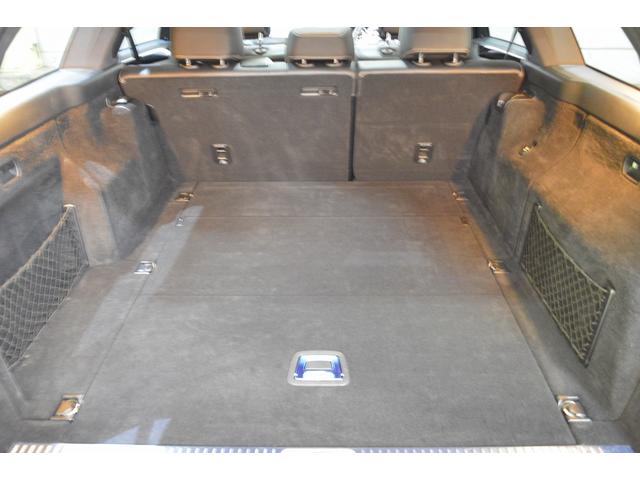 Ｅクラスステーションワゴン Ｅ４００　ステーションワゴン　アバンギャルド　当社買取車両・３３３ｐｓ３．５Ｌツインターボ・３６０°カメラ・ダイヤモンドホワイト・パノラミックルーフ・レーダーセーフティＰＫＧ・パークトロニック・キーレスゴー・前後シートヒーター・パワーバックドア（32枚目）