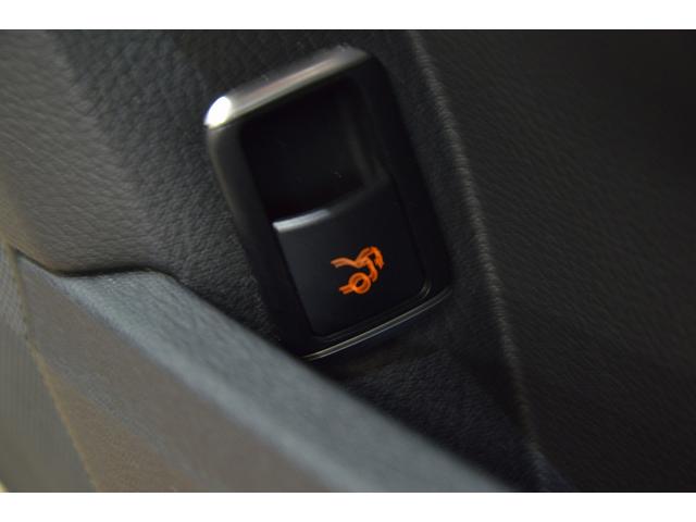 Ｅクラスステーションワゴン Ｅ４００　ステーションワゴン　アバンギャルド　当社買取車両・３３３ｐｓ３．５Ｌツインターボ・３６０°カメラ・ダイヤモンドホワイト・パノラミックルーフ・レーダーセーフティＰＫＧ・パークトロニック・キーレスゴー・前後シートヒーター・パワーバックドア（40枚目）