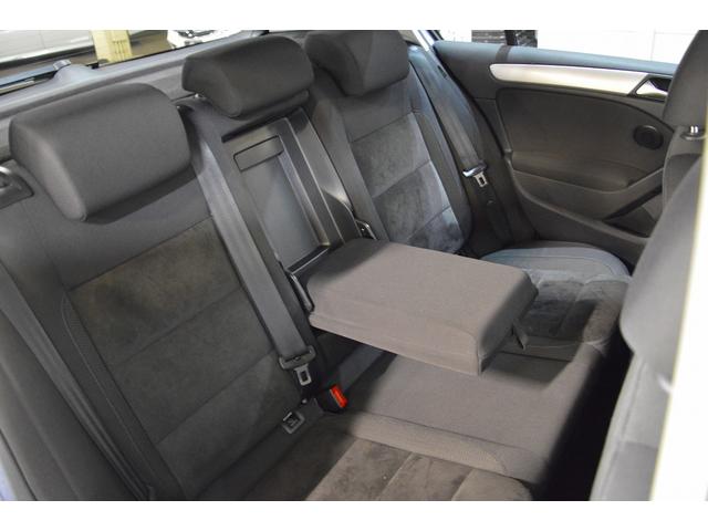 ゴルフ TSIハイライン ワンオーナー・当社買取車両・純正CDオーディオ・パドルシフト・パークディスタンスコントロール・ETC・ステアリングリモコン・Bluetooth接続・クルーズコントロール・HID・17インチアルミ(22枚目)