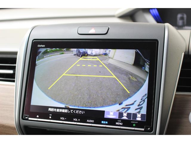フリードハイブリッド ハイブリッド・Ｇ　純正９インチナビゲーション　ドライブレコーダー　ＥＴＣ車載器　両側パワースライドドア　ＬＥＤヘッドライト　スマートキー　ＨｏｎｄａＳＥＮＳＩＮＧ　元レンタカー（4枚目）