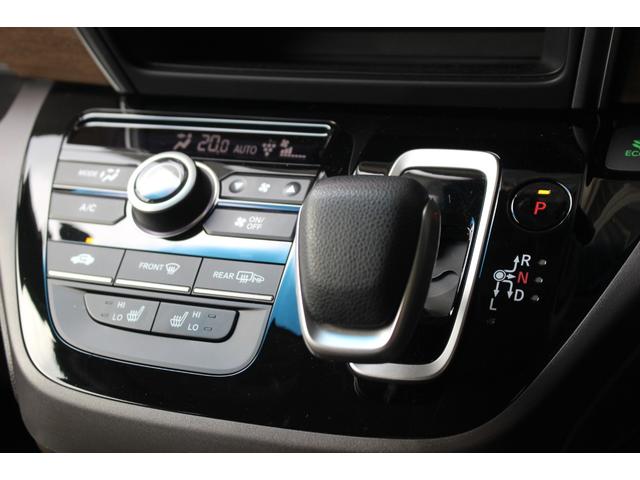 フリードハイブリッド ハイブリッド・Ｇ　純正９インチナビゲーション　ドライブレコーダー　ＥＴＣ車載器　両側パワースライドドア　ＬＥＤヘッドライト　スマートキー　ＨｏｎｄａＳＥＮＳＩＮＧ　元レンタカー（16枚目）
