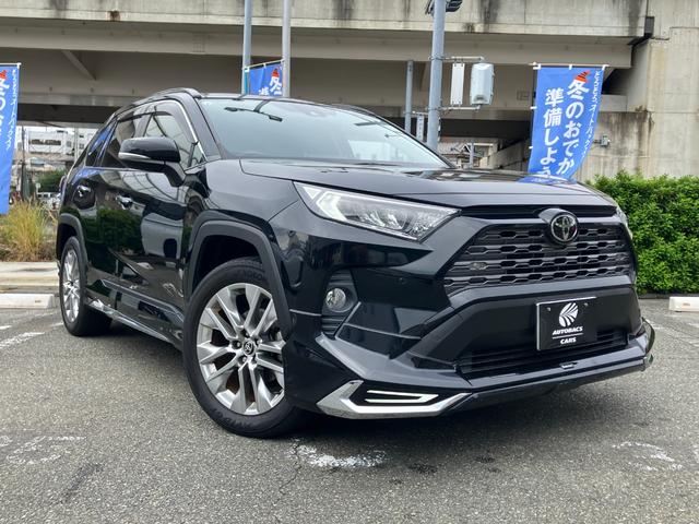 ＲＡＶ４ Ｇ　Ｚパッケージ　パノラマムーンルーフ　モデリスタエアロ　セーフティセンス　純正ナビ　フルセグＴＶ　バックカメラ　デジタルインナーミラー　ＬＥＤヘッドライト　クリアランスソナー　ブラインドスポットモニター（3枚目）
