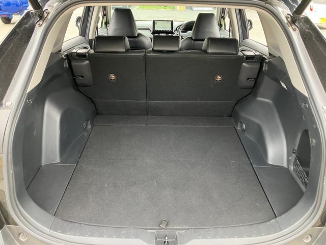 ＲＡＶ４ Ｇ　Ｚパッケージ　パノラマムーンルーフ　モデリスタエアロ　セーフティセンス　純正ナビ　フルセグＴＶ　バックカメラ　デジタルインナーミラー　ＬＥＤヘッドライト　クリアランスソナー　ブラインドスポットモニター（10枚目）