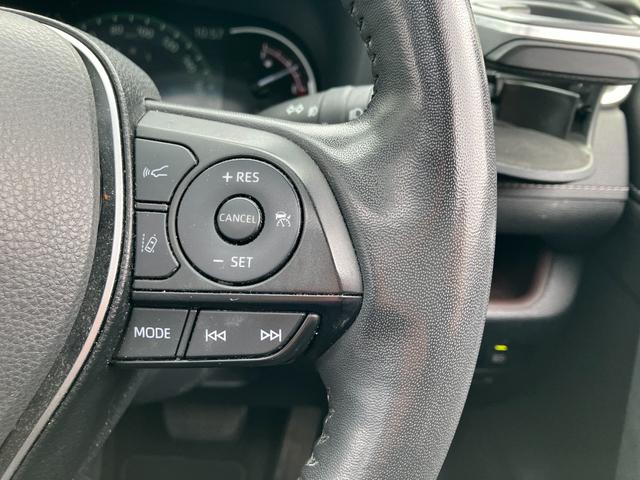 ＲＡＶ４ Ｇ　Ｚパッケージ　パノラマムーンルーフ　モデリスタエアロ　セーフティセンス　純正ナビ　フルセグＴＶ　バックカメラ　デジタルインナーミラー　ＬＥＤヘッドライト　クリアランスソナー　ブラインドスポットモニター（17枚目）