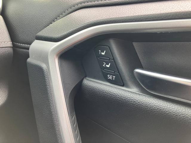 ＲＡＶ４ Ｇ　Ｚパッケージ　パノラマムーンルーフ　モデリスタエアロ　セーフティセンス　純正ナビ　フルセグＴＶ　バックカメラ　デジタルインナーミラー　ＬＥＤヘッドライト　クリアランスソナー　ブラインドスポットモニター（45枚目）
