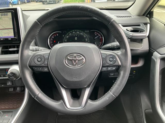 ＲＡＶ４ Ｇ　Ｚパッケージ　パノラマムーンルーフ　モデリスタエアロ　セーフティセンス　純正ナビ　フルセグＴＶ　バックカメラ　デジタルインナーミラー　ＬＥＤヘッドライト　クリアランスソナー　ブラインドスポットモニター（62枚目）