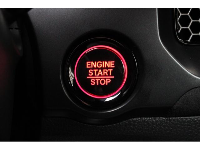 シビック タイプR レーシングブラックパッケージ バックカメラ ナビ TV クリアランスソナー オートクルーズコントロール レーンアシスト 衝突被害軽減システム アルミホイール オートライト LEDヘッドランプ スマートキー MT 盗難防止システム(13枚目)