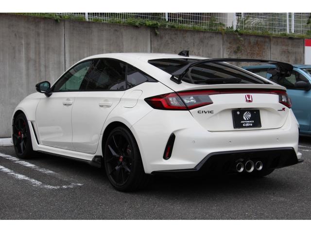 シビック タイプR レーシングブラックパッケージ バックカメラ ナビ TV クリアランスソナー オートクルーズコントロール レーンアシスト 衝突被害軽減システム アルミホイール オートライト LEDヘッドランプ スマートキー MT 盗難防止システム(27枚目)