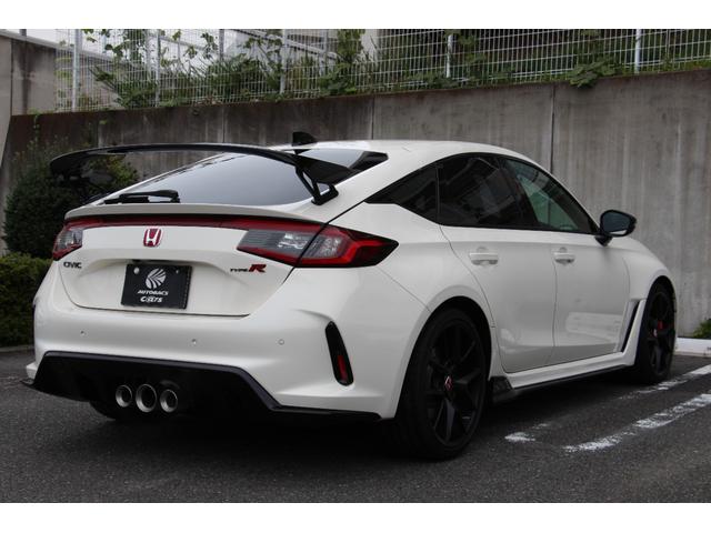 シビック タイプR レーシングブラックパッケージ バックカメラ ナビ TV クリアランスソナー オートクルーズコントロール レーンアシスト 衝突被害軽減システム アルミホイール オートライト LEDヘッドランプ スマートキー MT 盗難防止システム(30枚目)