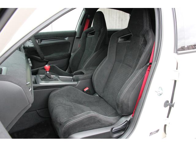 シビック タイプR レーシングブラックパッケージ バックカメラ ナビ TV クリアランスソナー オートクルーズコントロール レーンアシスト 衝突被害軽減システム アルミホイール オートライト LEDヘッドランプ スマートキー MT 盗難防止システム(42枚目)