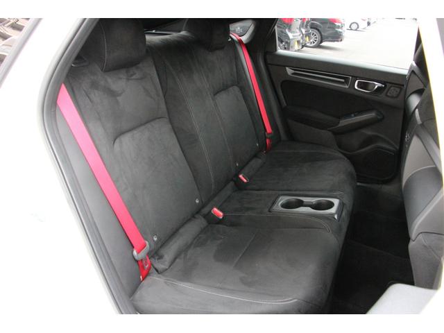 シビック タイプR レーシングブラックパッケージ バックカメラ ナビ TV クリアランスソナー オートクルーズコントロール レーンアシスト 衝突被害軽減システム アルミホイール オートライト LEDヘッドランプ スマートキー MT 盗難防止システム(46枚目)