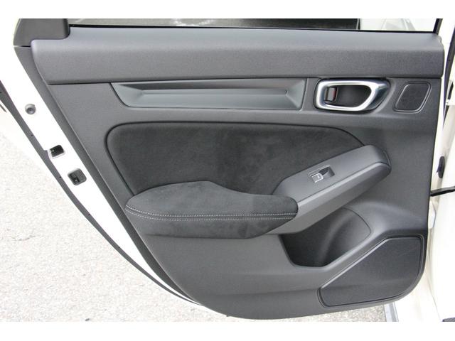 シビック タイプR レーシングブラックパッケージ バックカメラ ナビ TV クリアランスソナー オートクルーズコントロール レーンアシスト 衝突被害軽減システム アルミホイール オートライト LEDヘッドランプ スマートキー MT 盗難防止システム(51枚目)