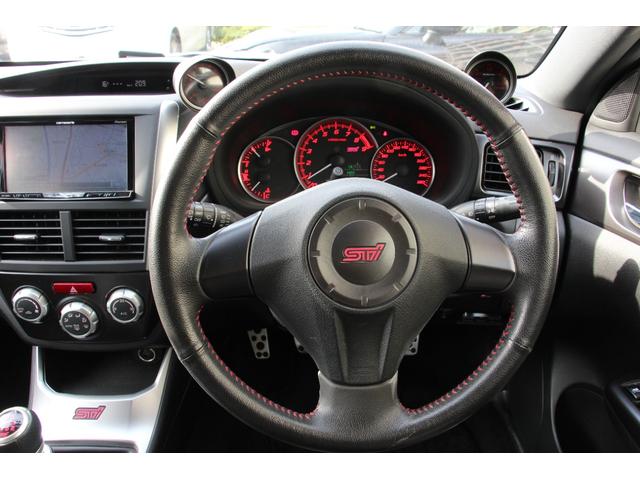 インプレッサ WRX STi 4WD ドライブレコーダー ETC バックカメラ ナビ アルミホイール HID パワーシート スマートキー 電動格納ミラー MT 盗難防止システム 衝突安全ボディ ABS ESC エアコン(3枚目)