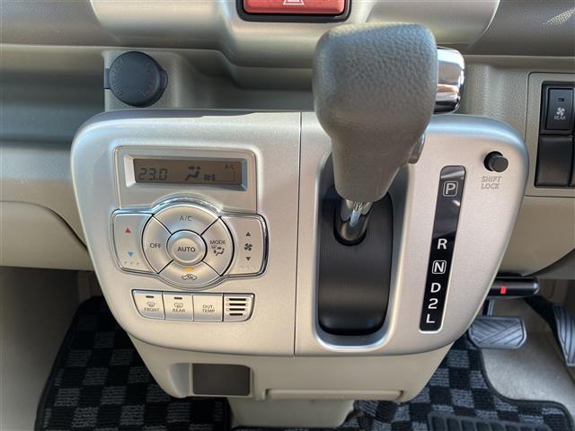 PZターボ 社外ディスプレイオーディオ/DVD/CD/Bluetooth/USB ETC バックカメラ スマートキー プッシュスタート リアヒーター 衝突軽減ブレーキ 左側パワースライドドア HID ハイルーフ(9枚目)