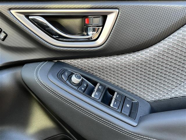 プレミアム アイサイト AWD メモリナビ(25枚目)